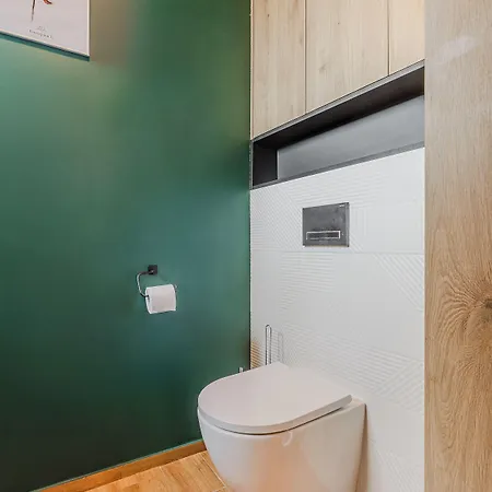 Apartment Shortstaypoland Bohaterewicza B69