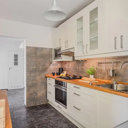 Shortstaypoland Bohaterewicza B69 Варшава